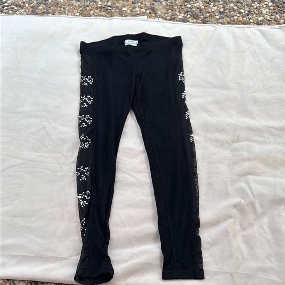 Poof! .  Black Leggings with Floral Side Pattern - Picture 1 of 5